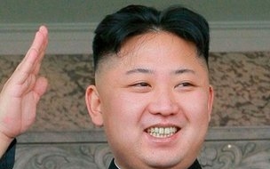 Az észak-koreai vezető hajviseletével reklámozza magát egy londoni fodrászat