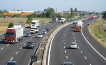 Versenyhátrányban vannak a hazai vállalatok a beszerzésnél 