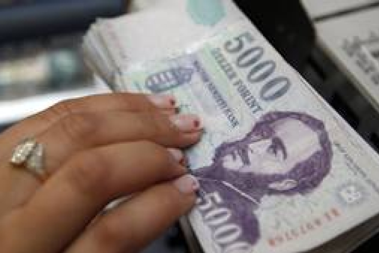 Varga a forint erősödésére számít