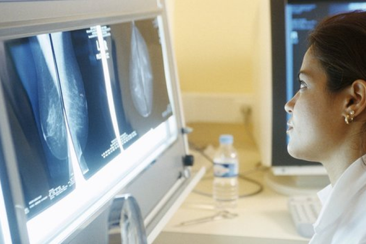 Új gyógyszerrel lesz kezelhető a mellrák? 