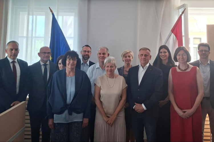 Lannert Judit: nincs szó az egyházi fenntartású, illetve a hat- és nyolcosztályos iskolák megszüntetéséről