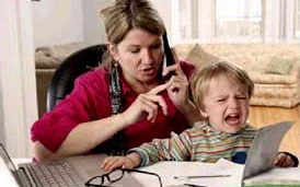 Karrier és család között őrlődnek a nők