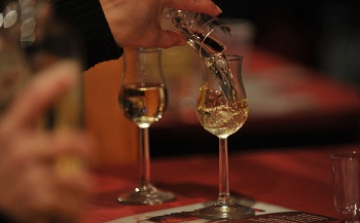 Indul a Pálinka Ország kóstoló