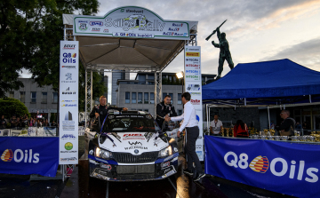 Rally: Örülünk a célba érkezésnek!