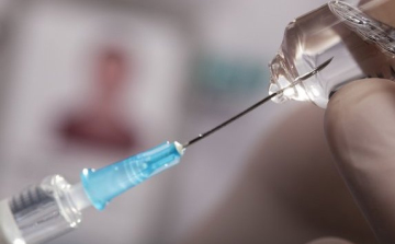 Októberben elkezdik a hetedik osztályos lányok HPV elleni védőoltását