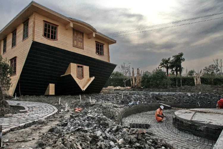 Fejtetőre állított ház épül Sanghajban