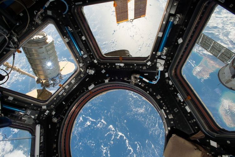 Űrszeméttel való ütközés elkerüléséért manőverezett az ISS