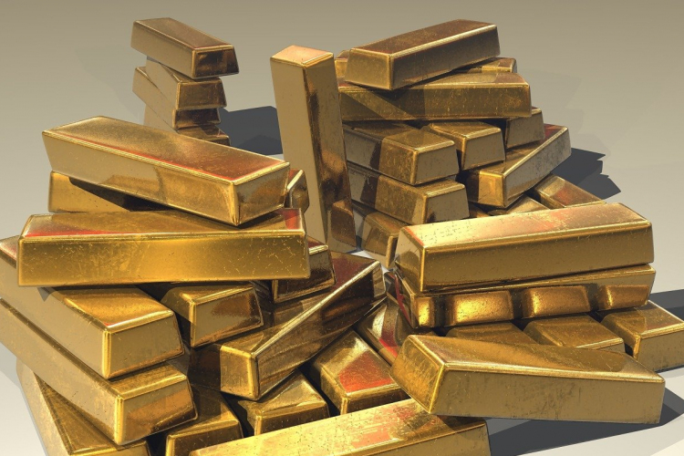 Több mint kétmázsányi csempészett aranyat foglaltak le egy moszkvai repülőtéren