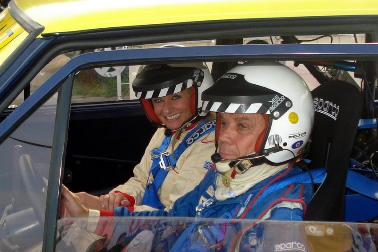 Leitold Karcsi és a tűzrőlpattant navigátora