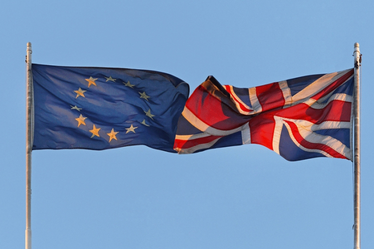 A britek fele népszavazást akar a Brexit-megállapodásról